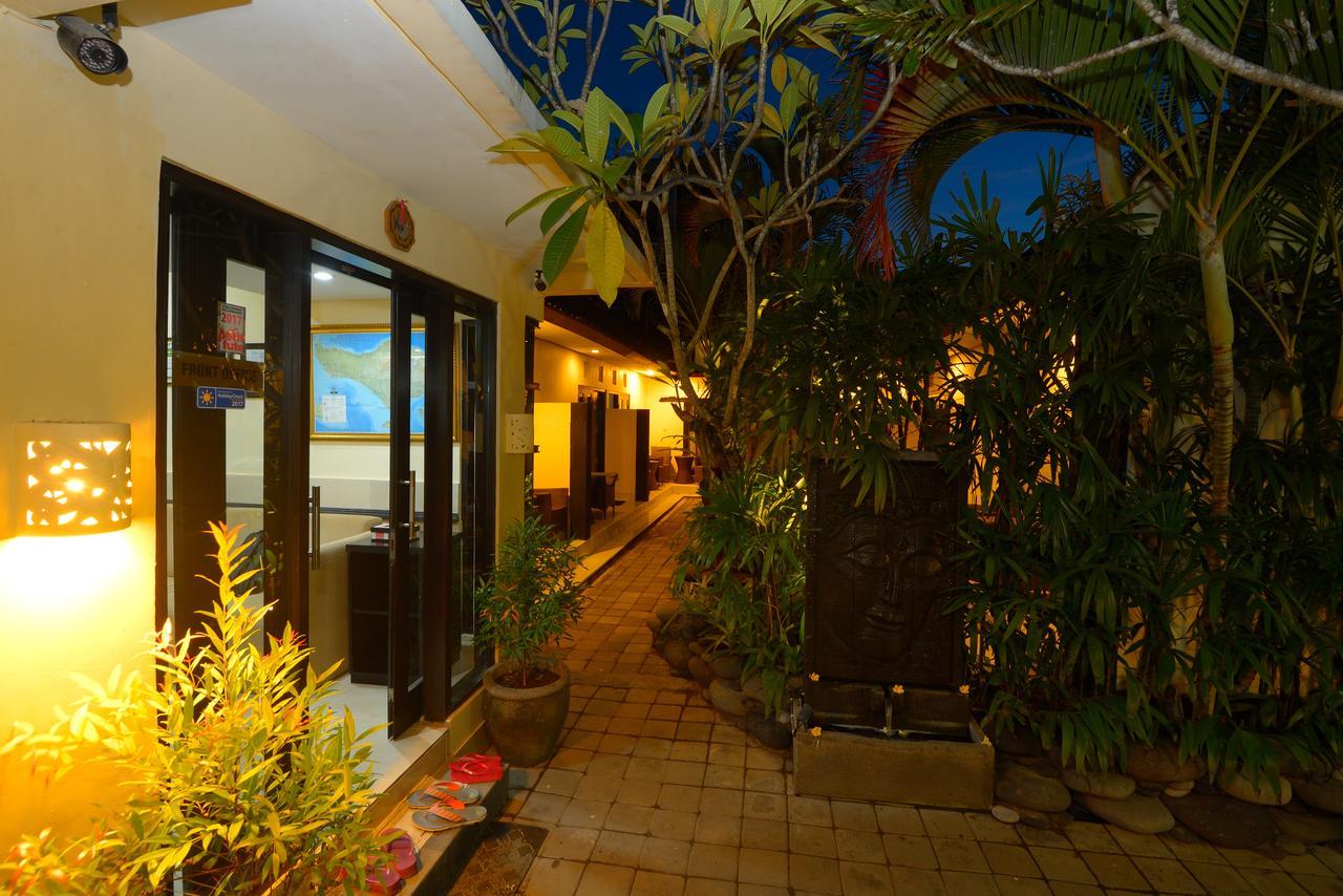 Andari Legian Hotel Bali Bagian luar foto
